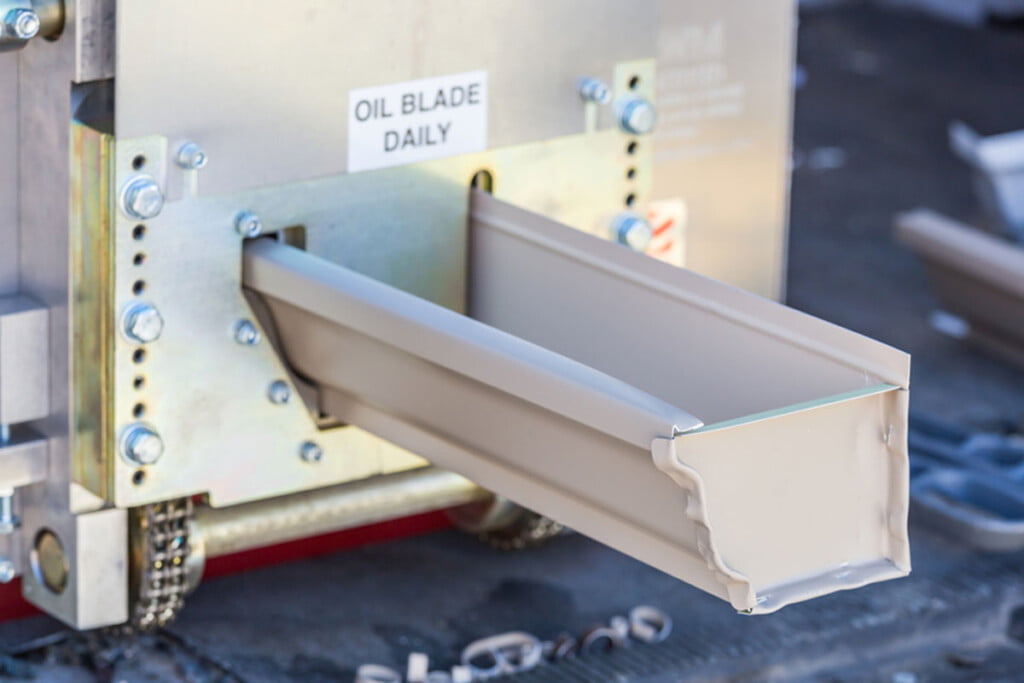 What Are Seamless Gutters